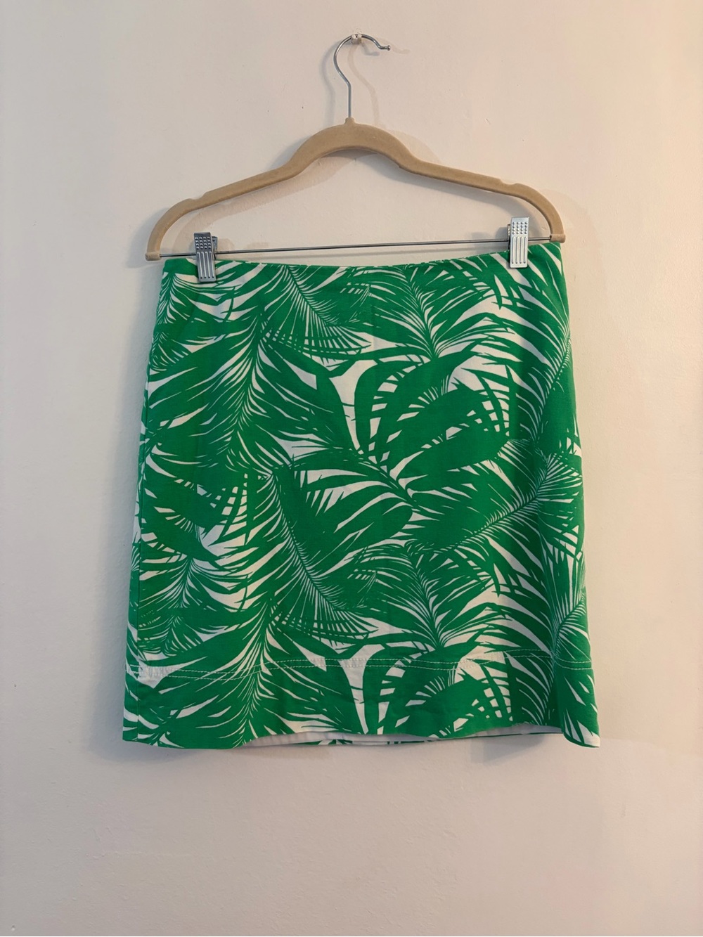 Talbots Green Palm-Print Mini Skirt Size 8